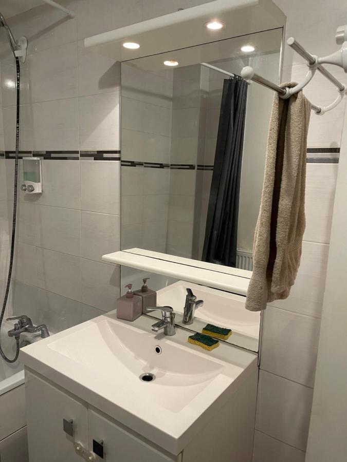 Chambre Equipee Proche Disneyland Et Parc Du Patis 莫城 外观 照片
