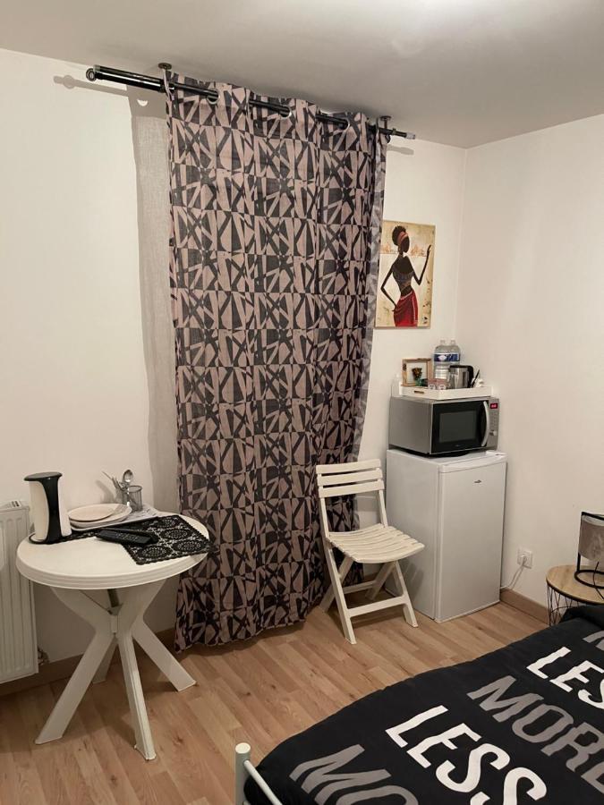 Chambre Equipee Proche Disneyland Et Parc Du Patis 莫城 外观 照片